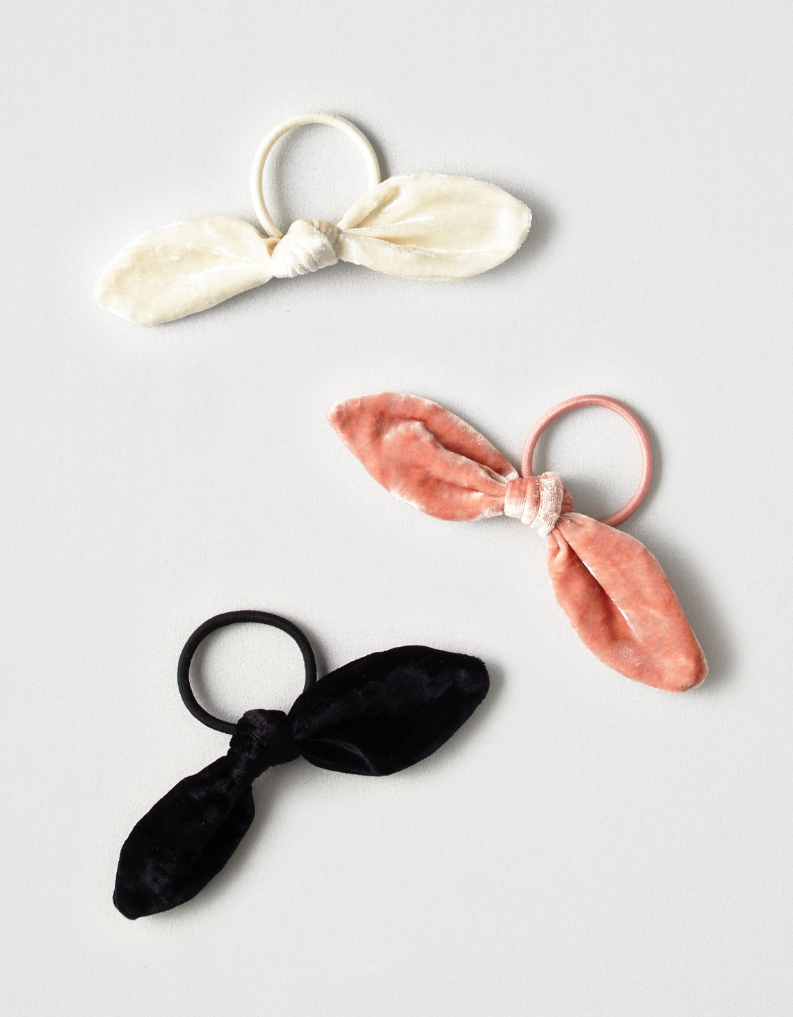 AEO Velvet Bow Hair Ties