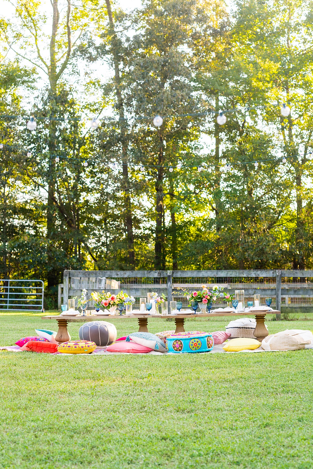 Step inside this colorful outdoor bohemian thirtieth birthday party. Full of color, lush garden flowers, and the yummiest vegan unicorn confetti cakes you ever did find! Click through for the details. Mikkel Paige Photography #gardenparty #birthdayparty #bohemianparty #unicornparty #styledshoot #backyardparty #flowers | glitterinc.com | @glitterinc