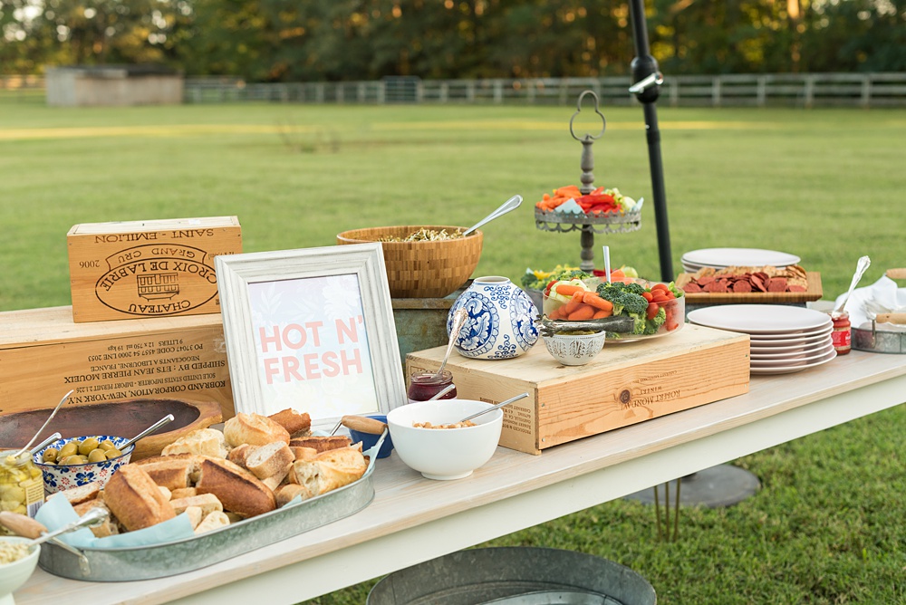 Step inside this colorful outdoor bohemian thirtieth birthday party. Full of color, lush garden flowers, and the yummiest vegan unicorn confetti cakes you ever did find! Click through for the details. Mikkel Paige Photography #gardenparty #birthdayparty #bohemianparty #unicornparty #styledshoot #backyardparty #flowers | glitterinc.com | @glitterinc