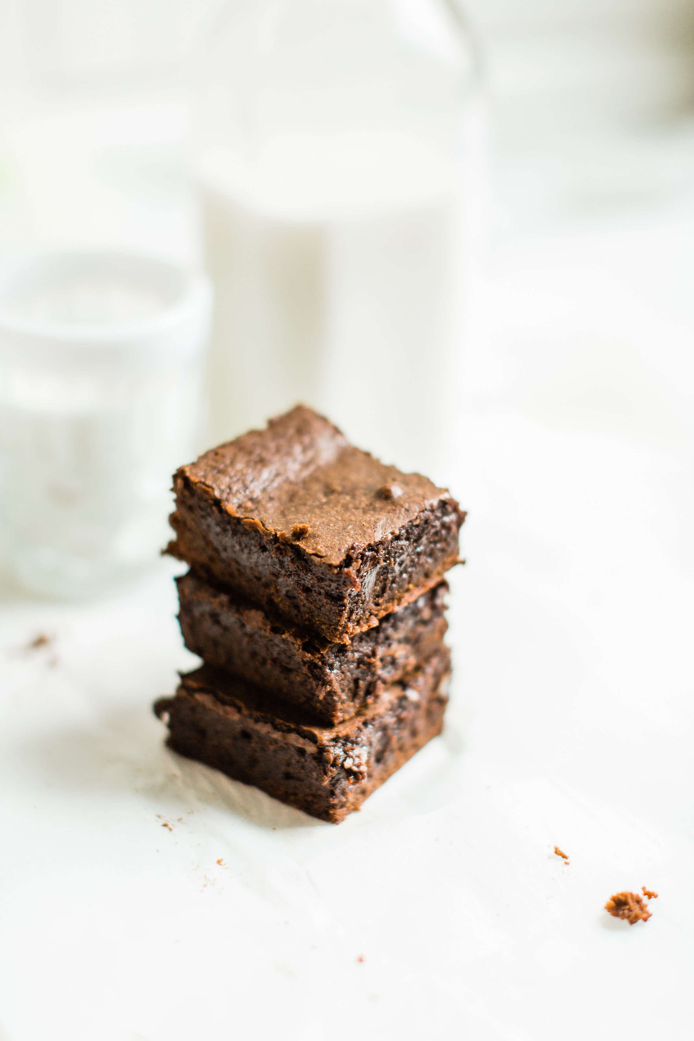 Fudgy, Chewy, Cakey, Better Than Box Mix Brownies | glitterinc.com | @glitterinc