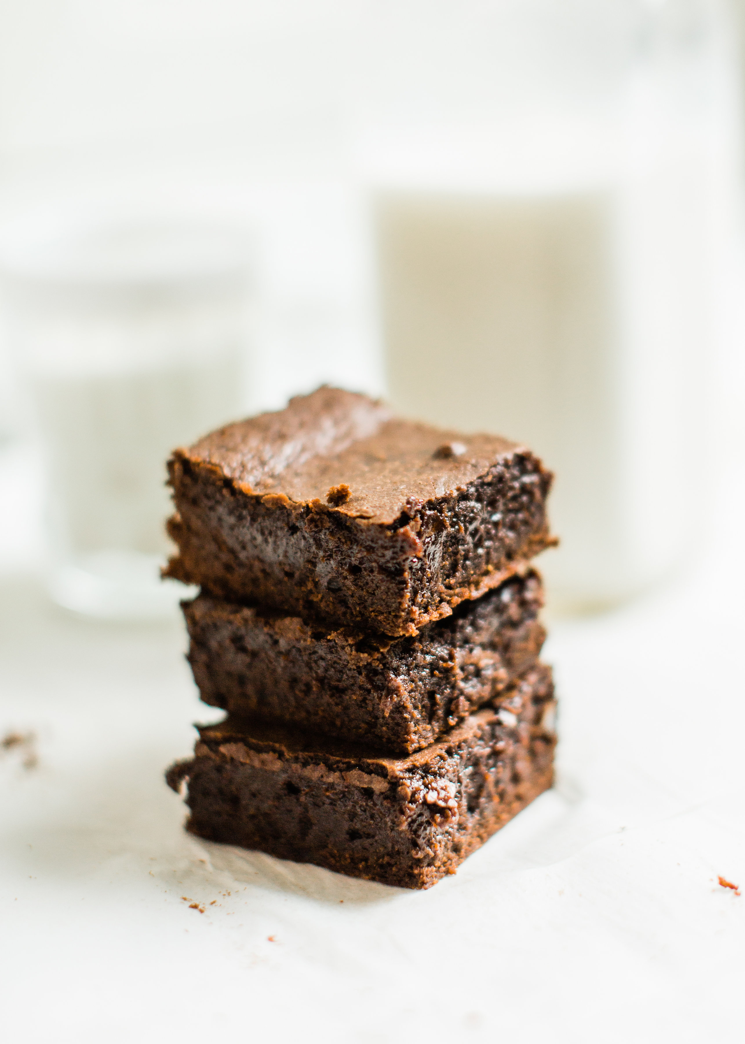 Easy, Fudgy, Chewy, Cakey, Better Than Box Mix Brownies | glitterinc.com | @glitterinc