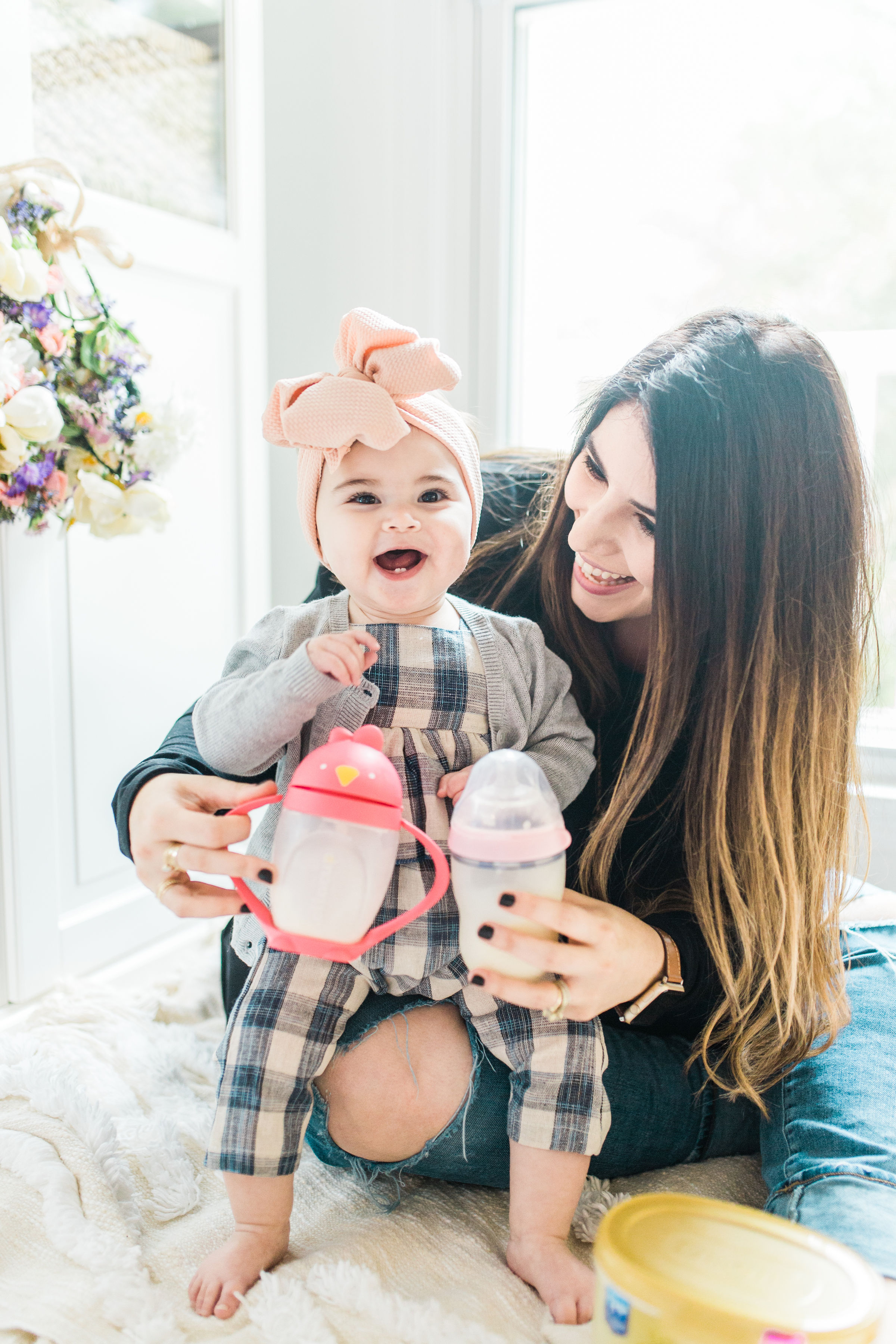 Transition From Bottle To Cup - Who's That Mom?