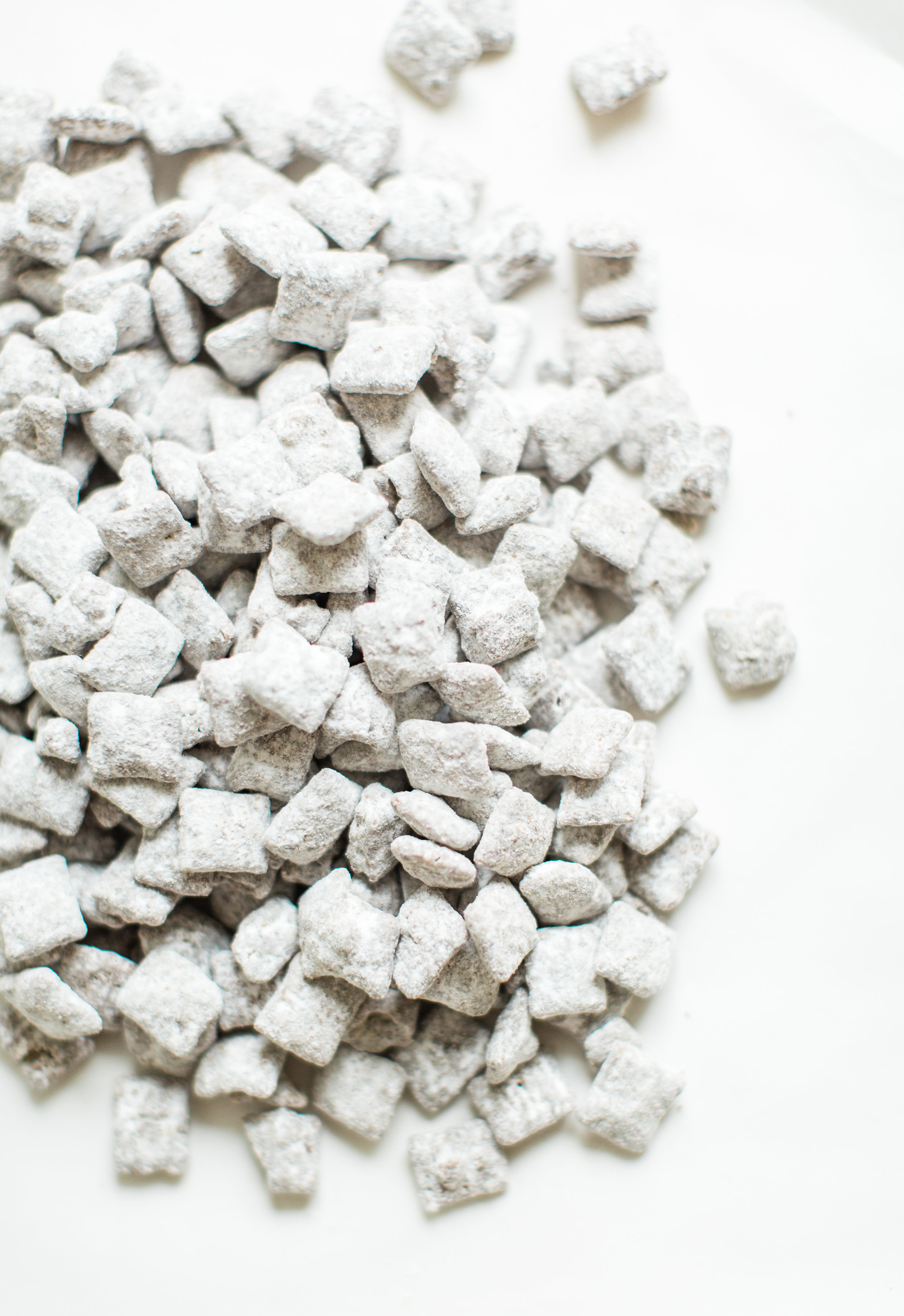 How to Make Classic “Puppy Chow” Muddy Buddies