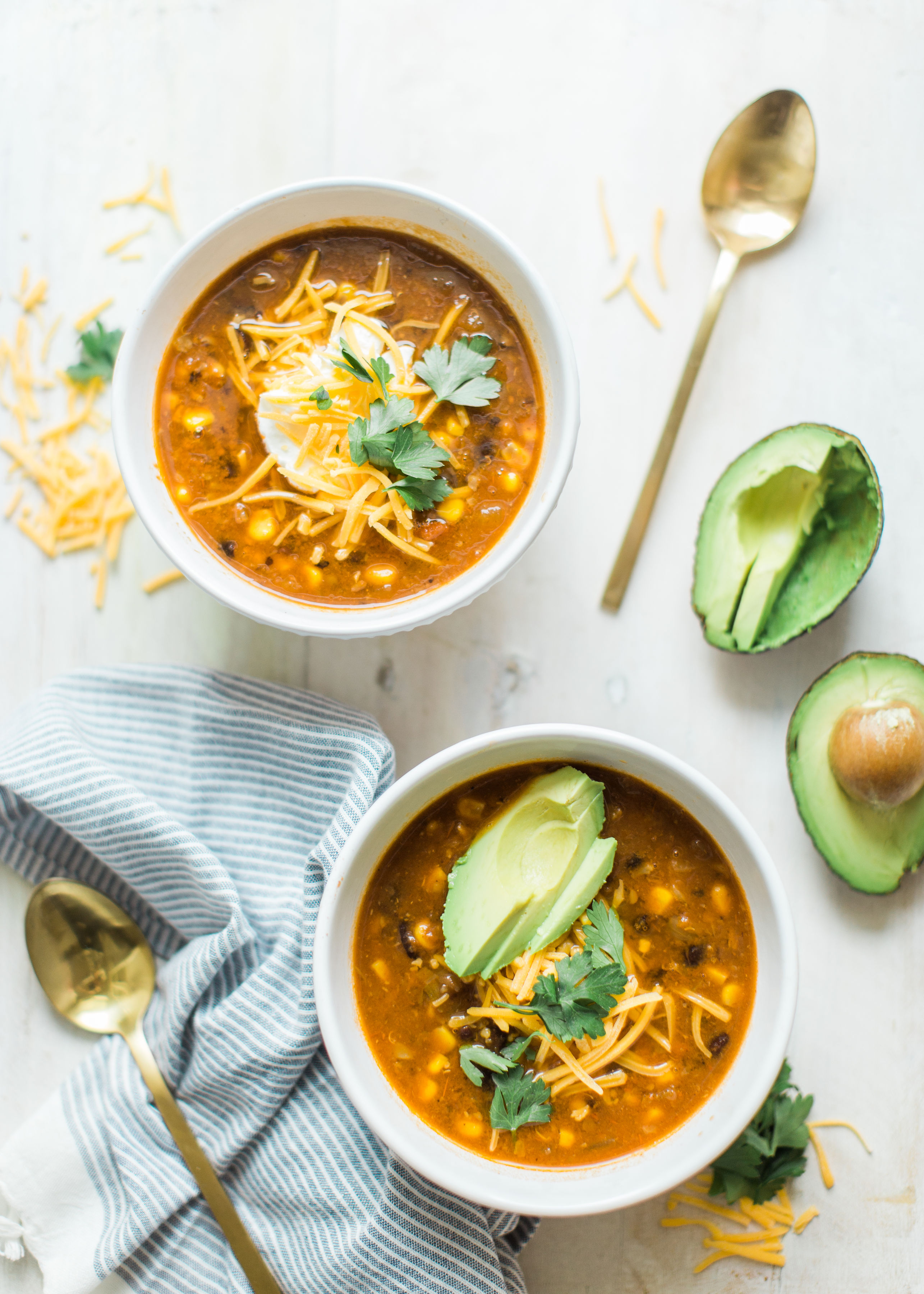 Vegetarian Harvest Chili #instantpot #crockpot #instantpotchili | glitterinc.com | @glitterinc