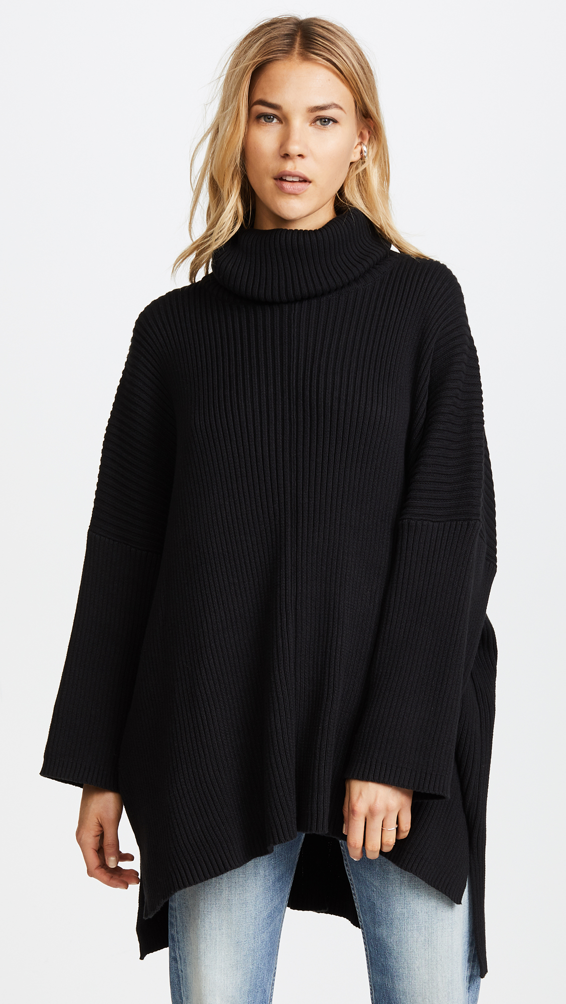 Oak Massive Turtleneck Sweater