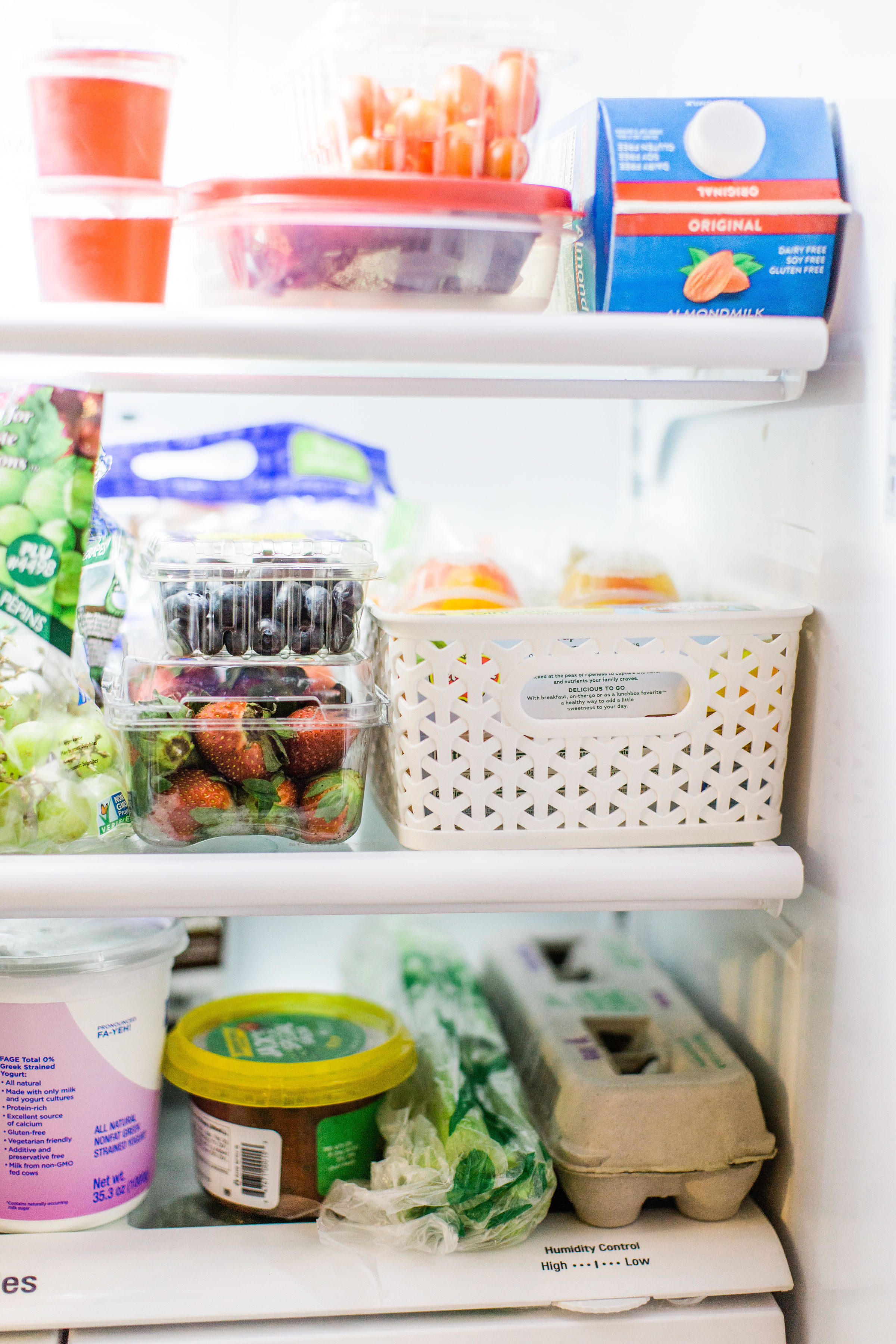 Looking to simplify snack-time for your family? Create these healthy snack bins, a.k.a., a healthy snack station, stocked with awesome, easy, portable snacks kids and grown-ups alike will love! #snacks #snacktime #healthysnacks #snacksforkids | glitterinc.com | @glitterinc