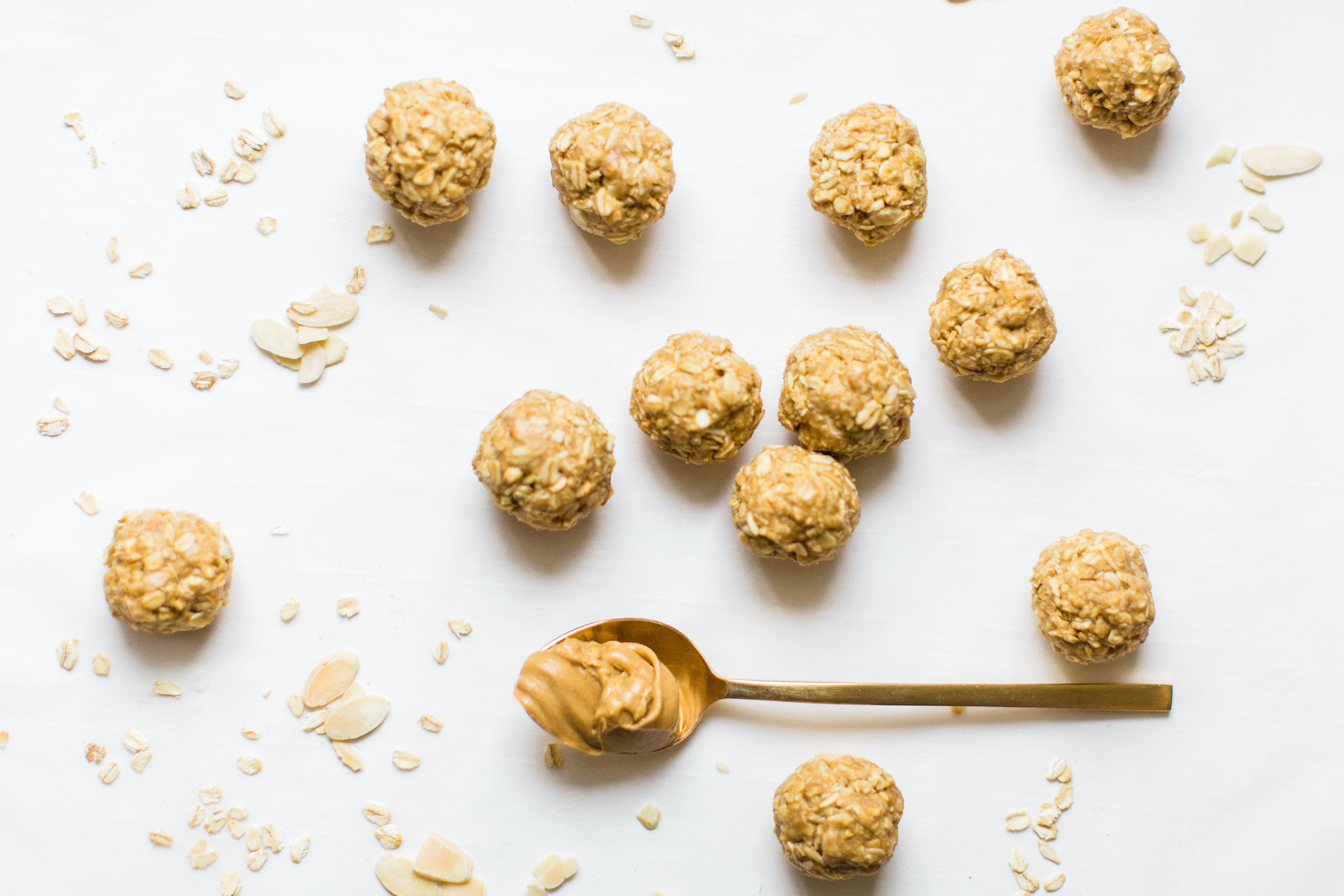 These no-bake energy bites are easy to make, the perfect combination of sweet and salty, have plenty of added protein thanks to the peanut butter, and kids absolutely love them because they're basically delicious no-bake cookies! Click through for the recipe.  #energybites #nobake #nobakecookies #healthysnack #kidsrecipe #kidssnack | glitterinc.com | @glitterinc