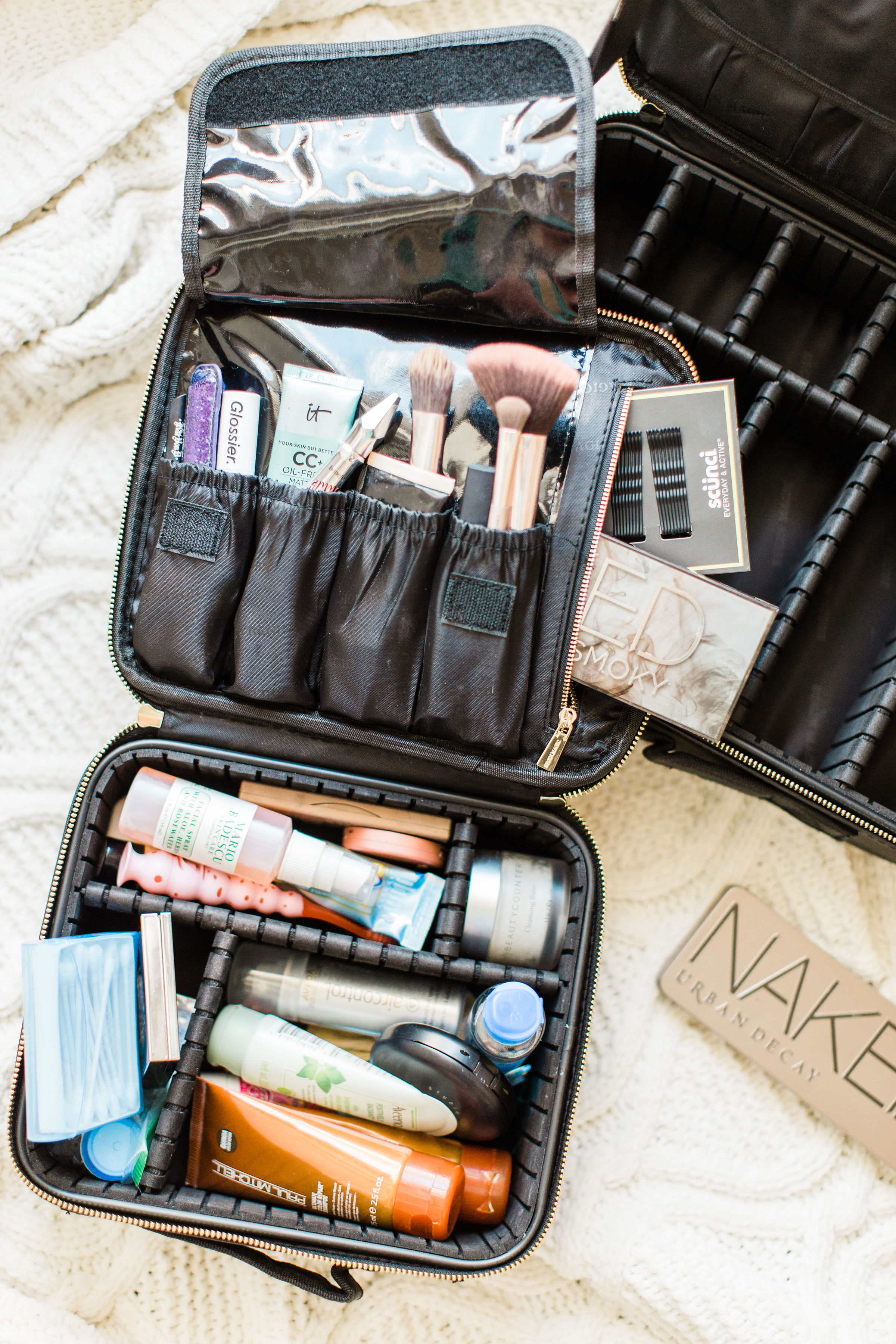 Makeup Bags & Organizers