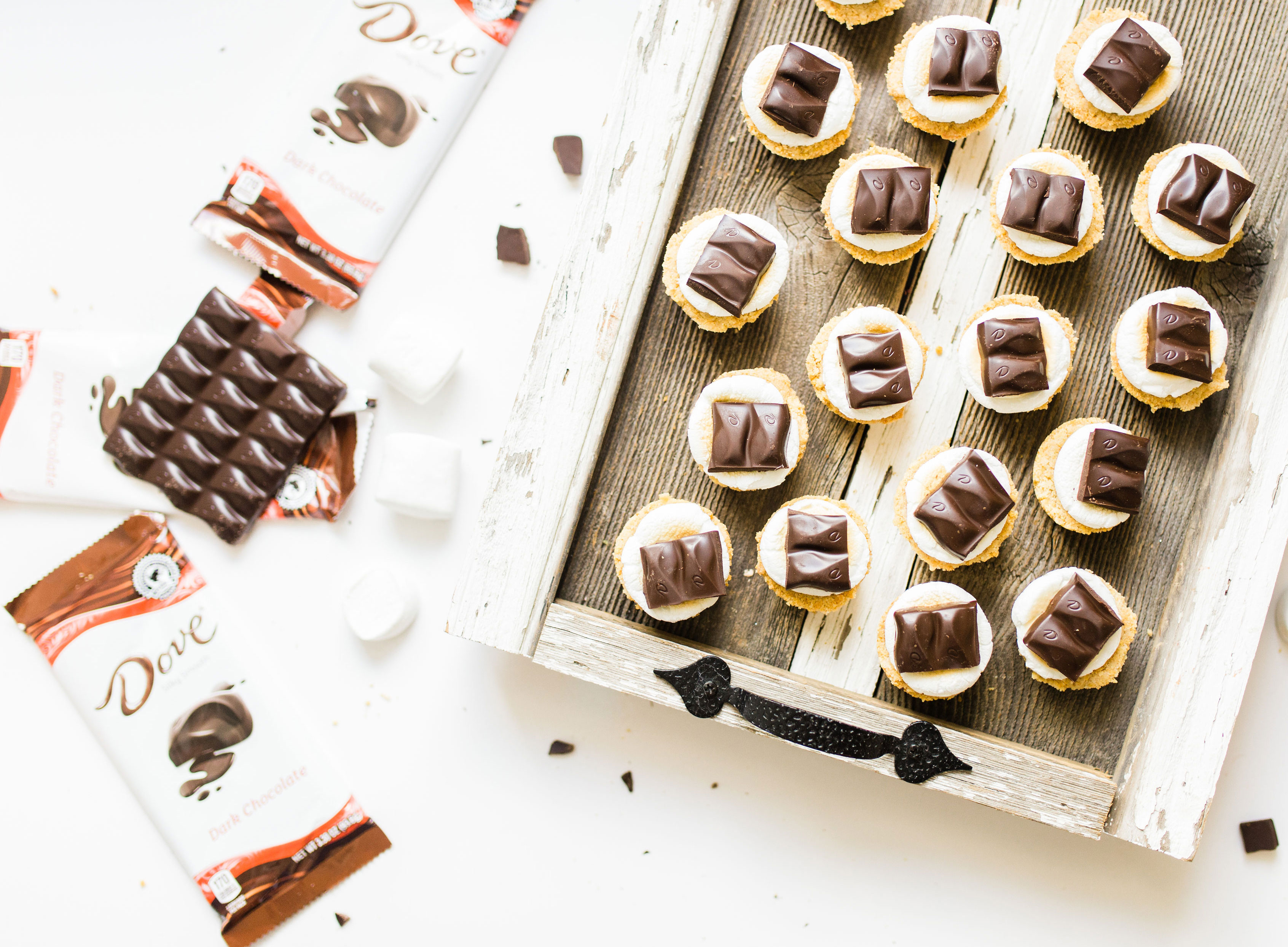 DOVE® Chocolate Bar & s'more cookie cups