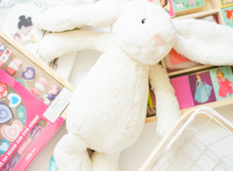How to Make the Cutest Easter Baskets and What's in Our Baskets This Year