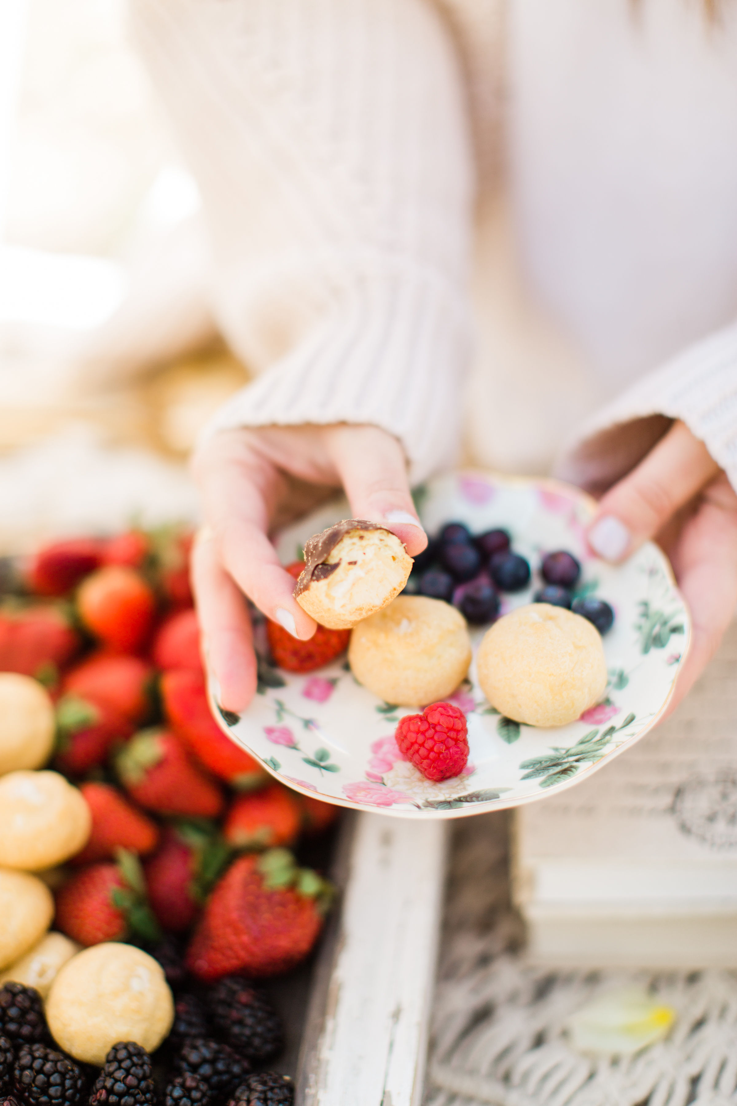 Welcome the sunshine with a whimsical outdoor spring tea and dessert party - Delizza Puffs