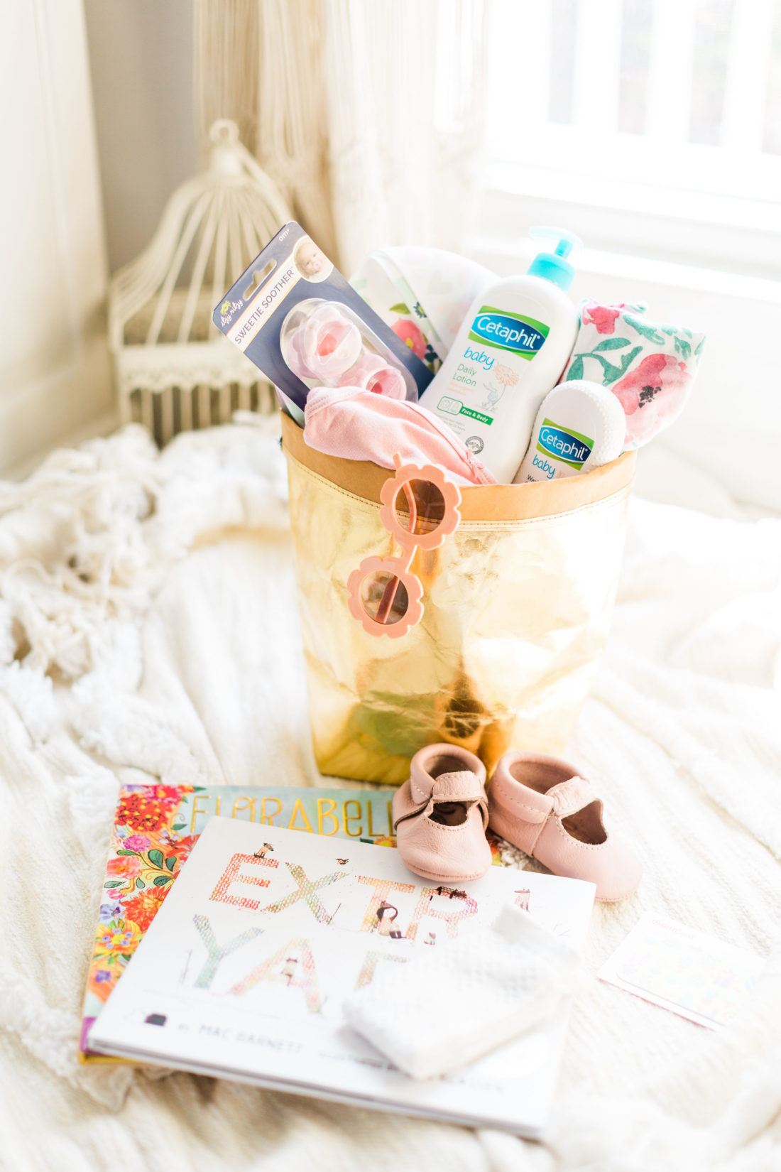 How to Put Together the Cutest DIY Baby Shower Gift Basket Glitter, Inc.