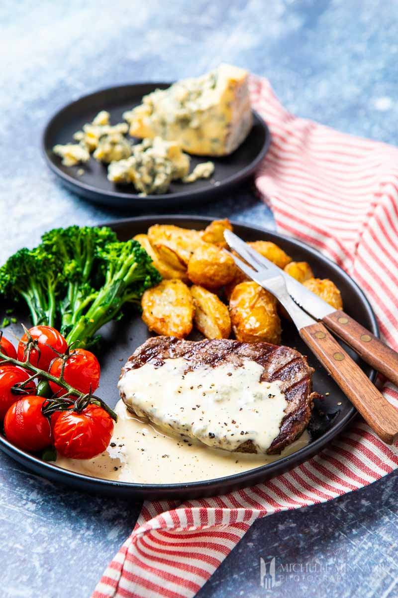 What better way to celebrate a big birthday than with a delicious, home cooked meal? Click through for 40 delicious birthday dinner ideas to celebrate that special someone at home. #recipes | glitterinc.com | @glitterinc // Blue Cheese Sauce for Steak