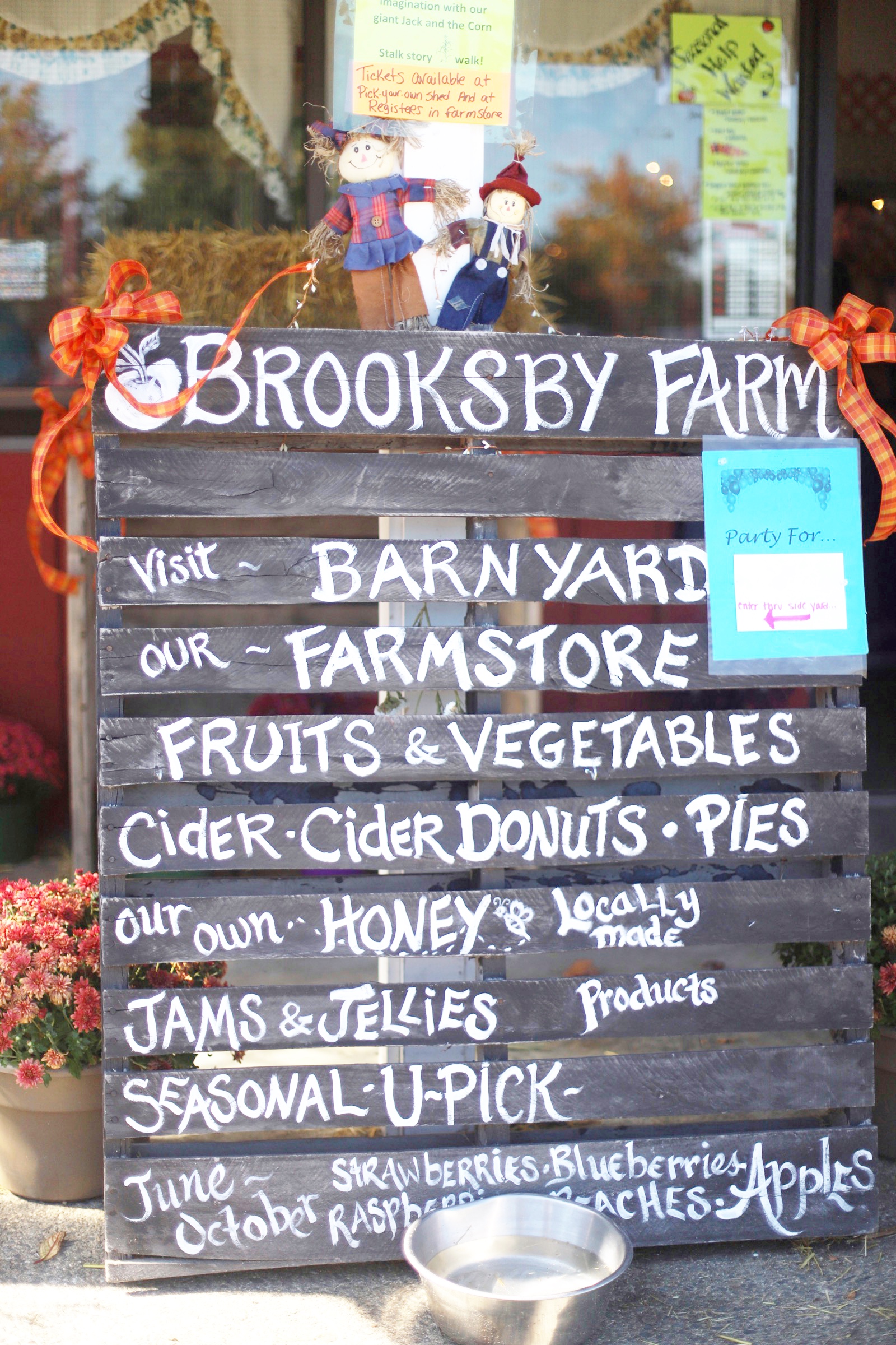 Locally sourced products at Brooksby Farm bakery // Fall Bucket List | glitterinc.com | @glitterinc