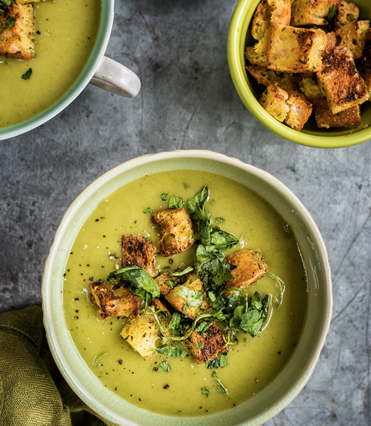 Spinach, Coconut and Zucchini Soup