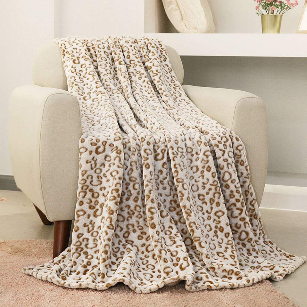 Cozy Plush Leopard Throw Blanket