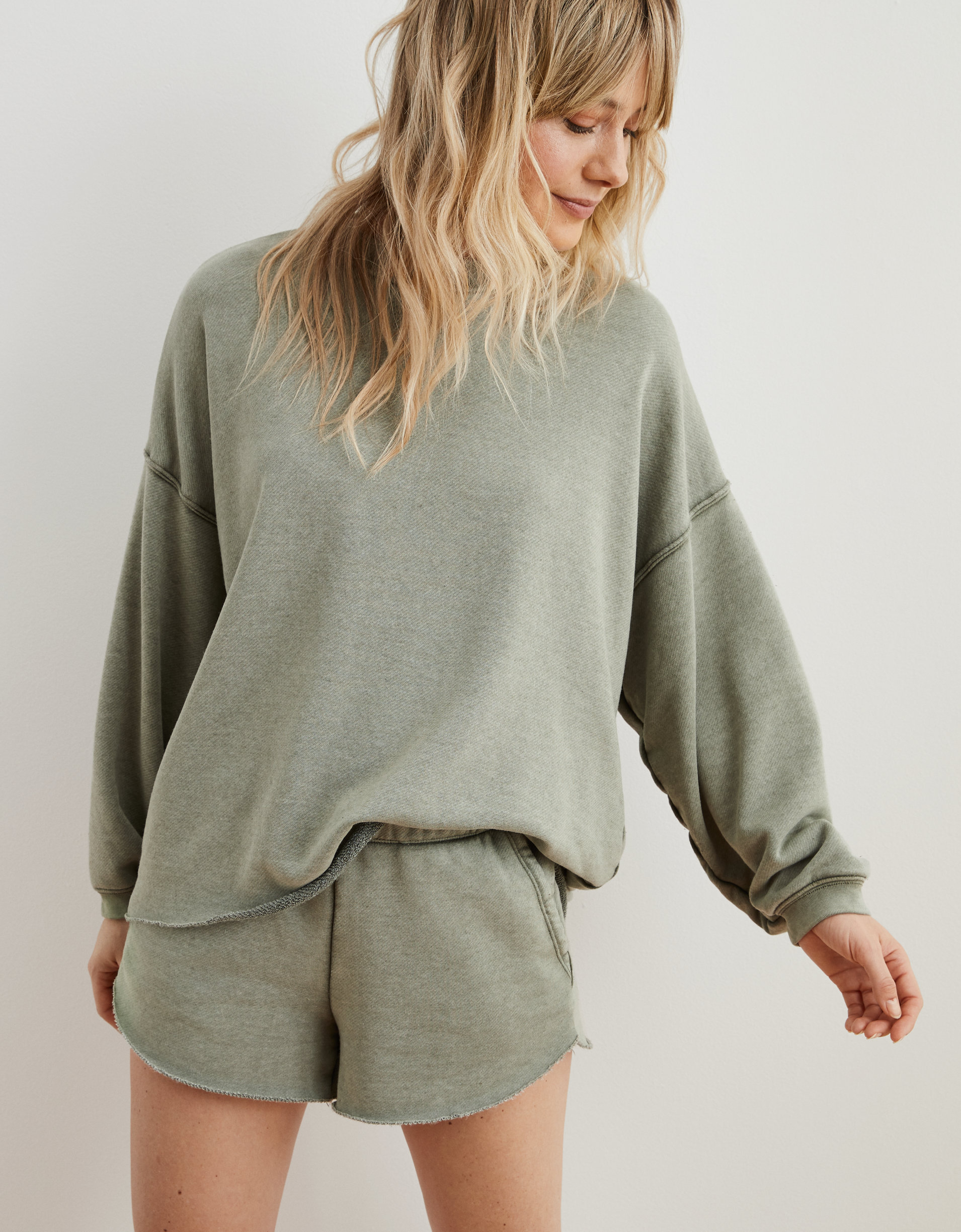 Weekly Finds + The Cozy  Slippers That Are Selling Like Hotcakes -  Glitter, Inc.