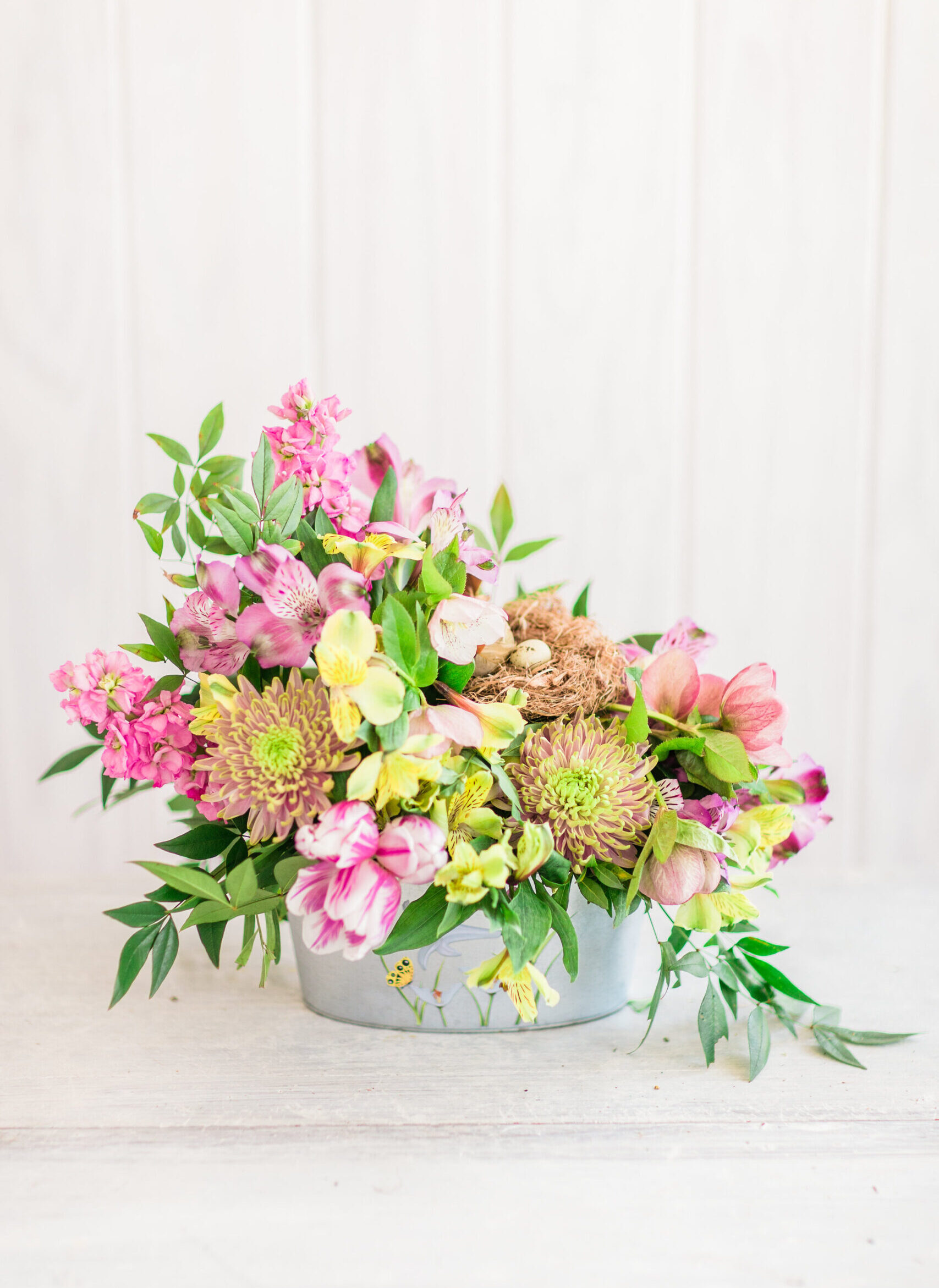 How to Make a Beautiful Spring Floral Arrangement for Easter