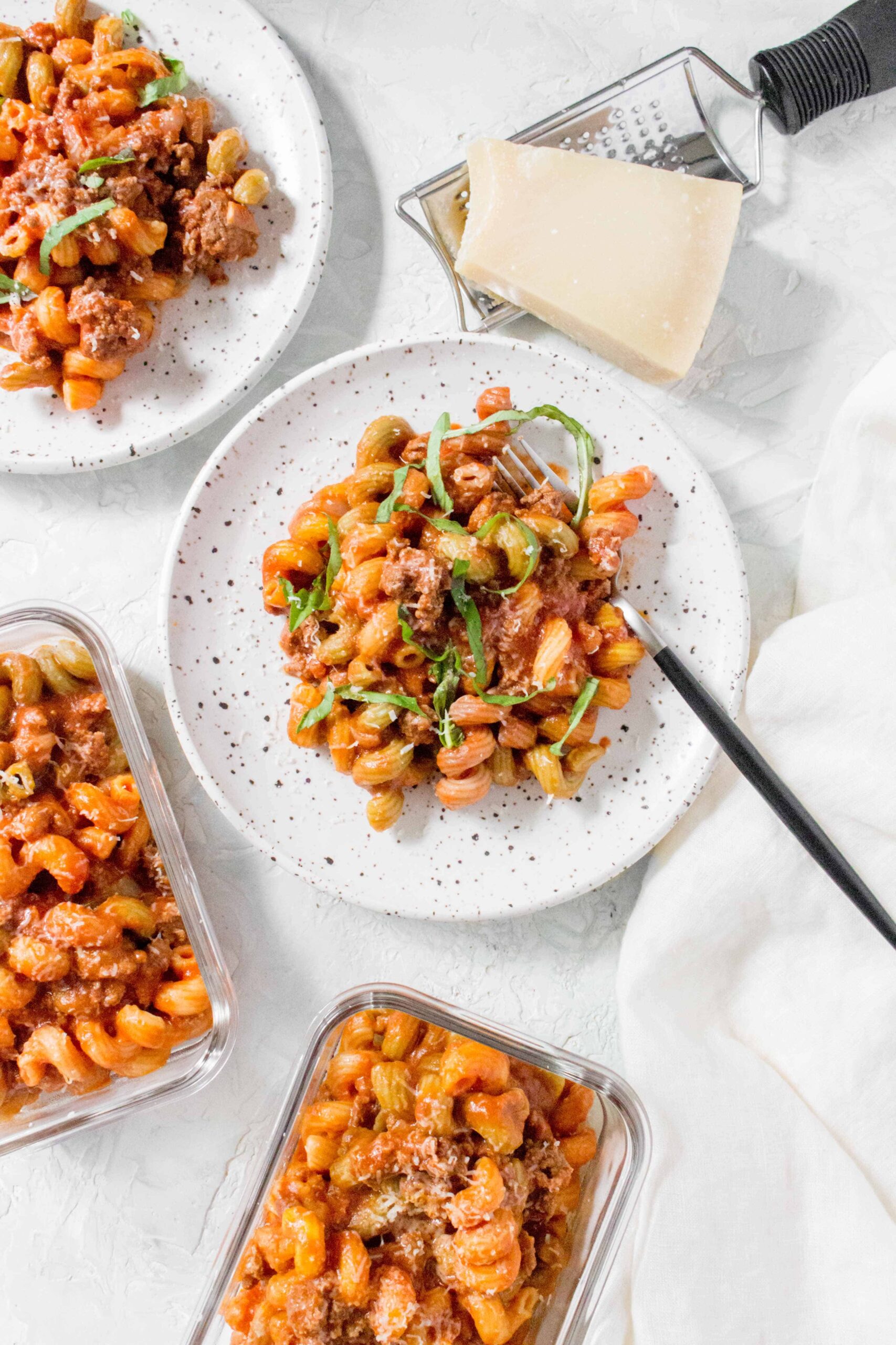 https://glitterinc.com/wp-content/uploads/2020/03/Instant-Pot-Beef-and-Pasta-Beefaroni-scaled.jpg