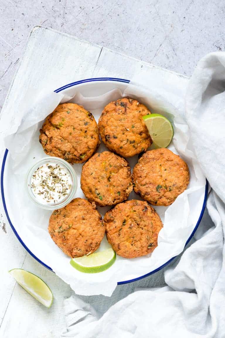 These family-friendly meals use pantry ingredients like beans, lentils, canned goods, pasta, rice, and broth, plus or minus staples that keep well in the freezer or refrigerator. These flexible recipes are all about using what you have on hand to make easy, delicious lunches and dinners! | glitterinc.com | @glitterinc // Air Fryer Salmon Patties