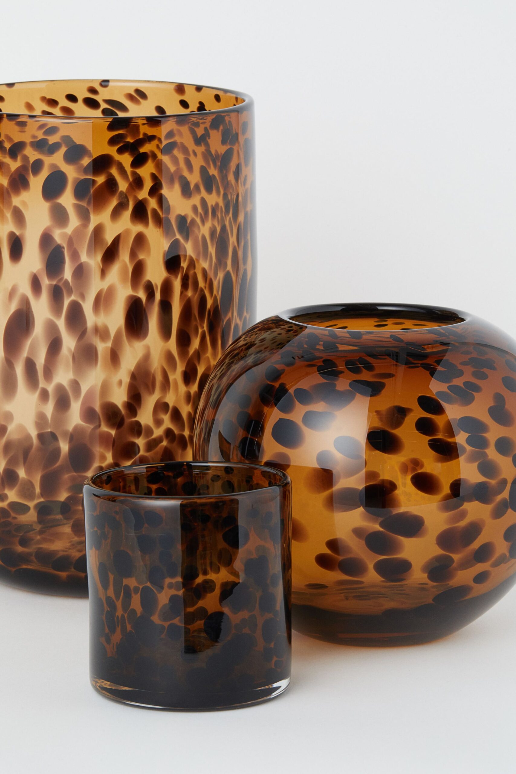 WEEKLY FINDS, Including these HM Candle Lantern and Tortoise Glass Vases