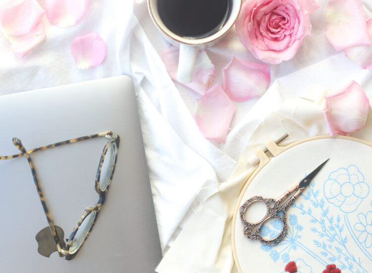 Our trip to Maine (and going on a vacation during the pandemic), plus a birthday recap, a few little love notes to the things I loved most around the internet this week, the best starter Embroidery kit from Amazon, and all of the best Labor Day Weekend sales to shop right now! | @glitterinclexi | GLITTERINC.COM
