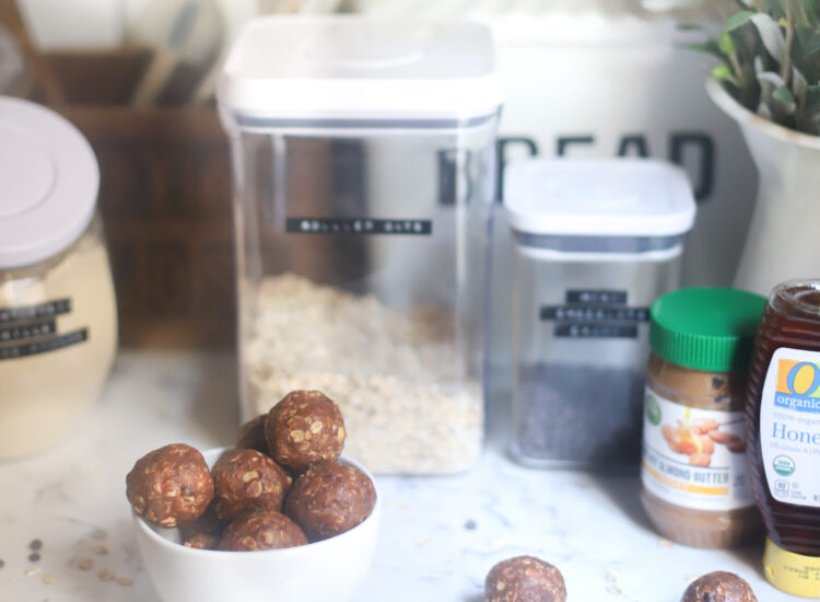 These easy no-bake chocolate chip cookie energy bites are full of healthier ingredients like gluten-free oats, almond butter, and plant-based protein powder; and bonus: they taste just like chocolate chip cookies! | @glitterinclexi | GLITTERINC.COM