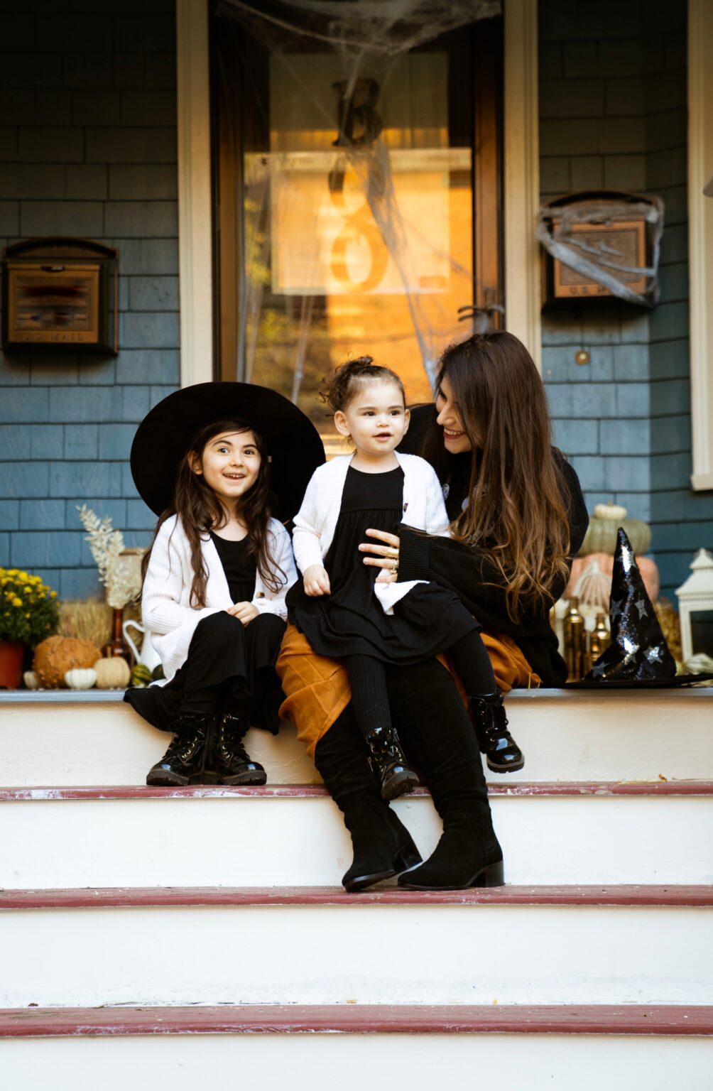 How to Decorate Your Fall Front Porch for Halloween + Our Little ...
