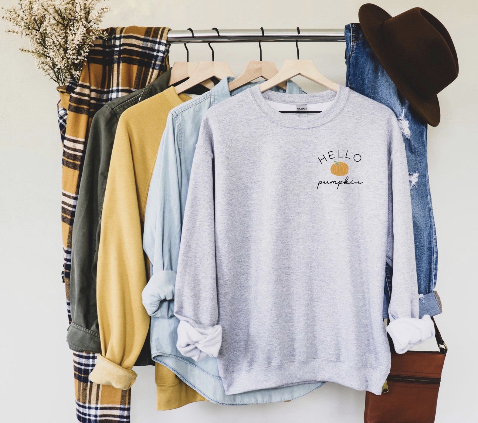 WEEKLY FINDS, including this Hello Pumpkin Sweatshirt