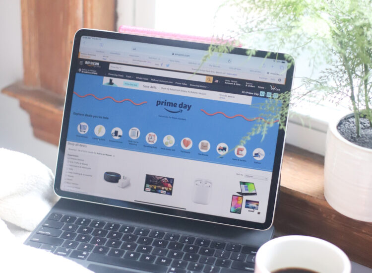 How to Score the Best 2020 Amazon Prime Day Deals Happening Right Now // GLITTERINC.COM