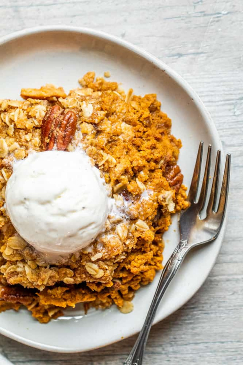 Pumpkin Crisp With a Crunchy Pecan Oat Topping