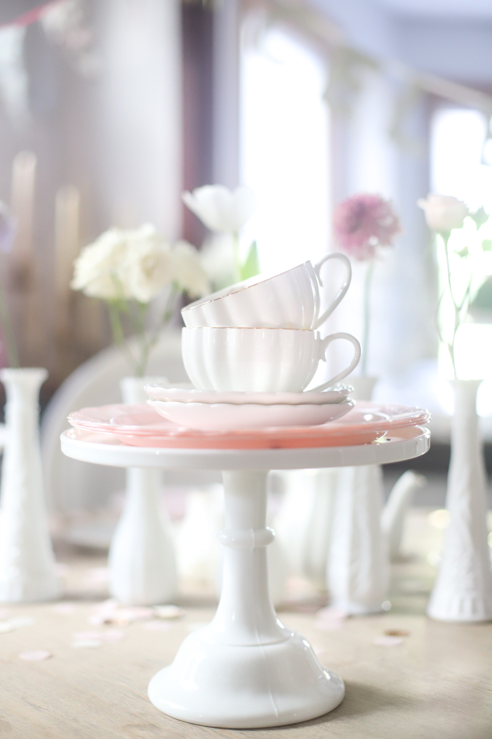 Emmeline’s 3rd Birthday Tea Party at Home | @glitterinclexi | GLITTERINC.COM