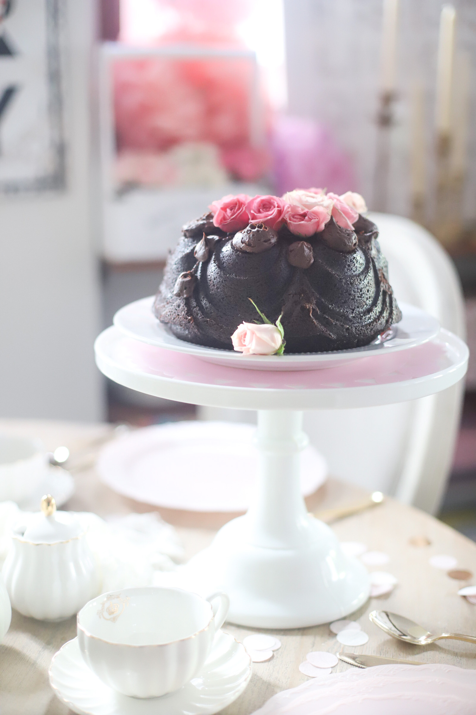 Emmeline’s 3rd Birthday Tea Party at Home | @glitterinclexi | GLITTERINC.COM