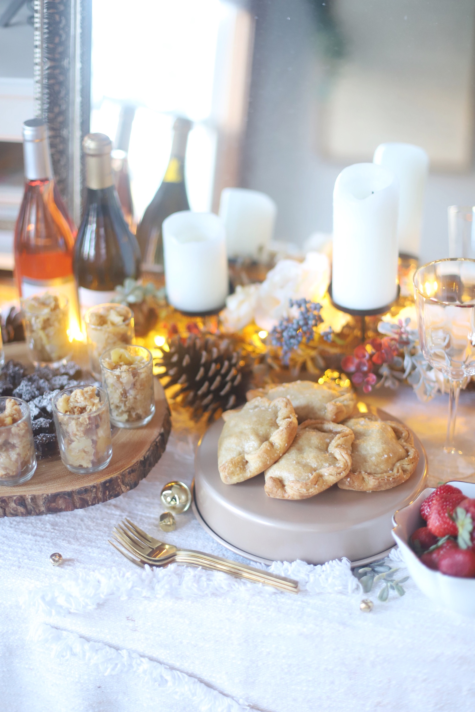 If you love a good dessert buffet, you will love this simple and beautiful woodland winter holiday dessert bar for your next festive Christmas or Hanukkah celebration! | @glitterinclexi | GLITTERINC.COM