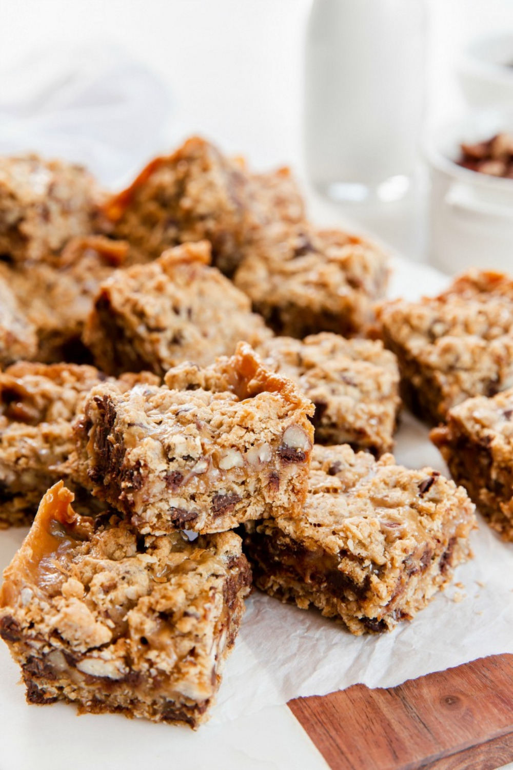 Caramel Chocolate Chip Pecan Oatmeal Cookie Bars