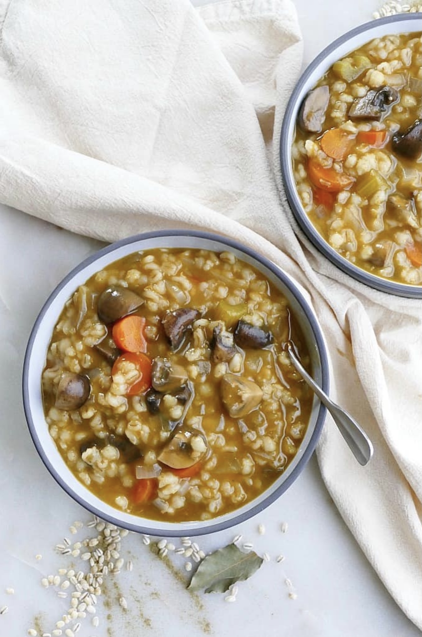 Slow Cooker Vegan Mushroom Barley Stew