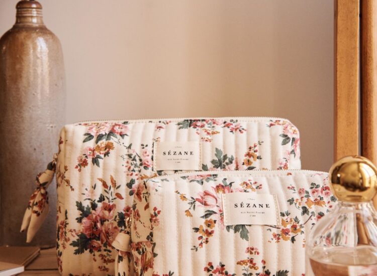 Weekly Finds + Vintage Florals | Sézane Toiletry Bags in Vintage Floral