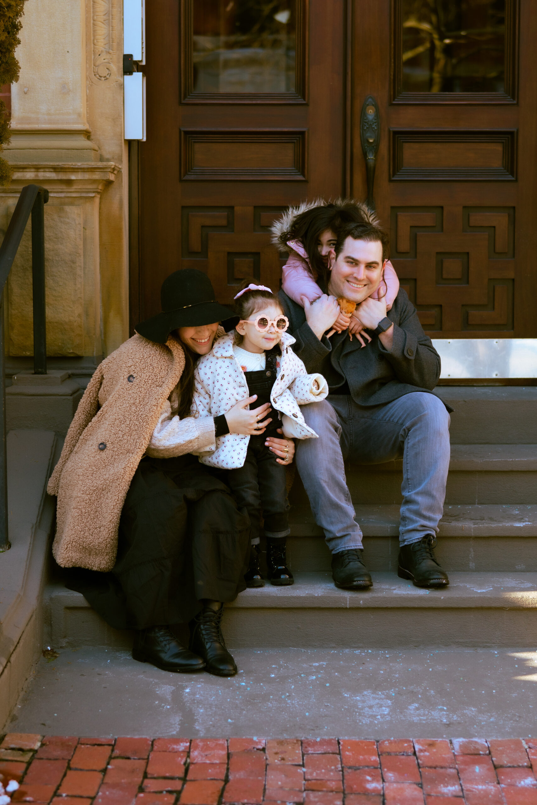 Winter Family Photos in Back Bay | Boston Snow | @glitterinclexi | GLITTERINC.COM