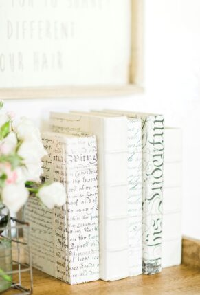 Little Love Notes + Covered Book Spines + Details on the First Week in Our New Home - GLITTERINC.COM