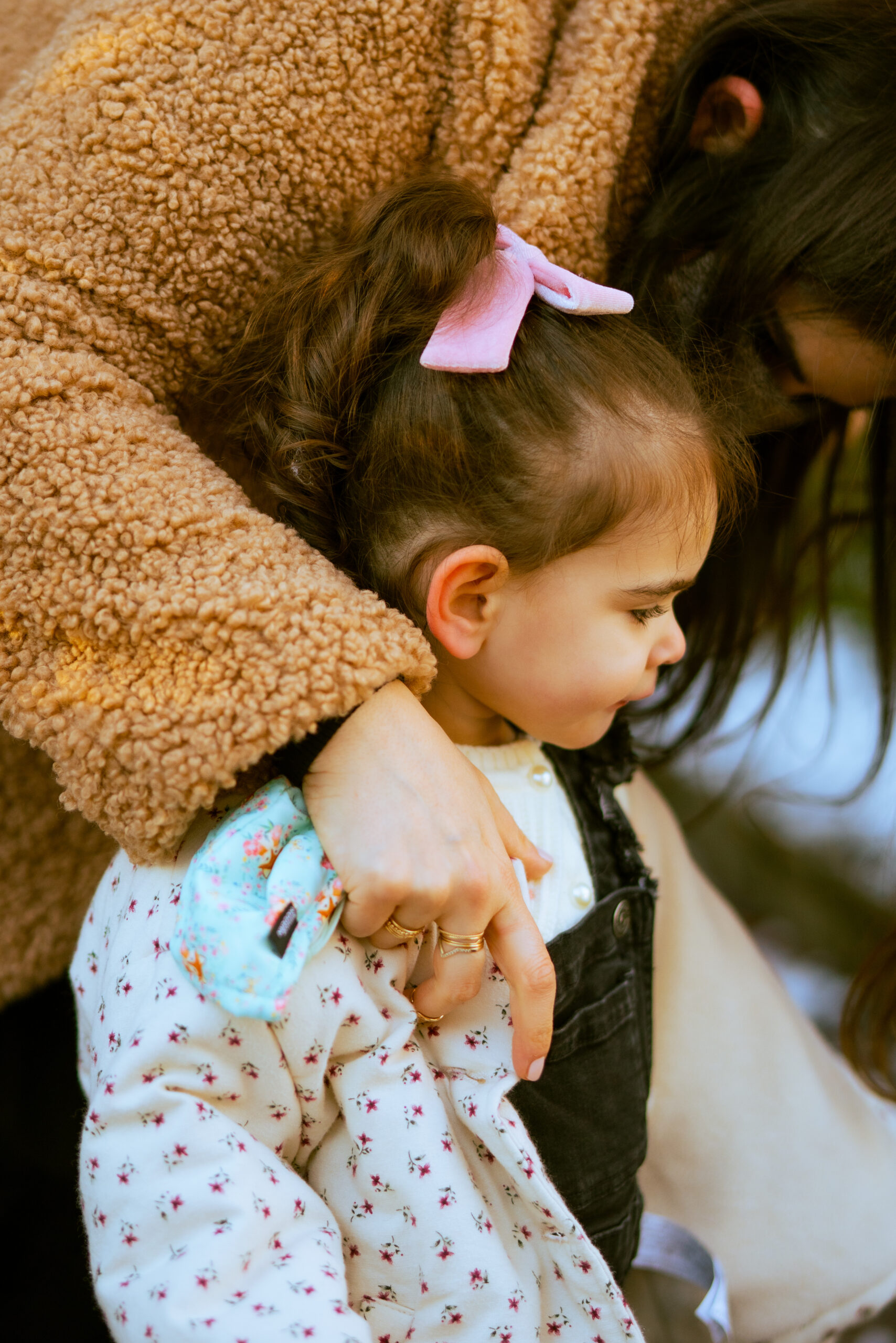 Winter Family Photos in Back Bay | Boston Snow | @glitterinclexi | GLITTERINC.COM