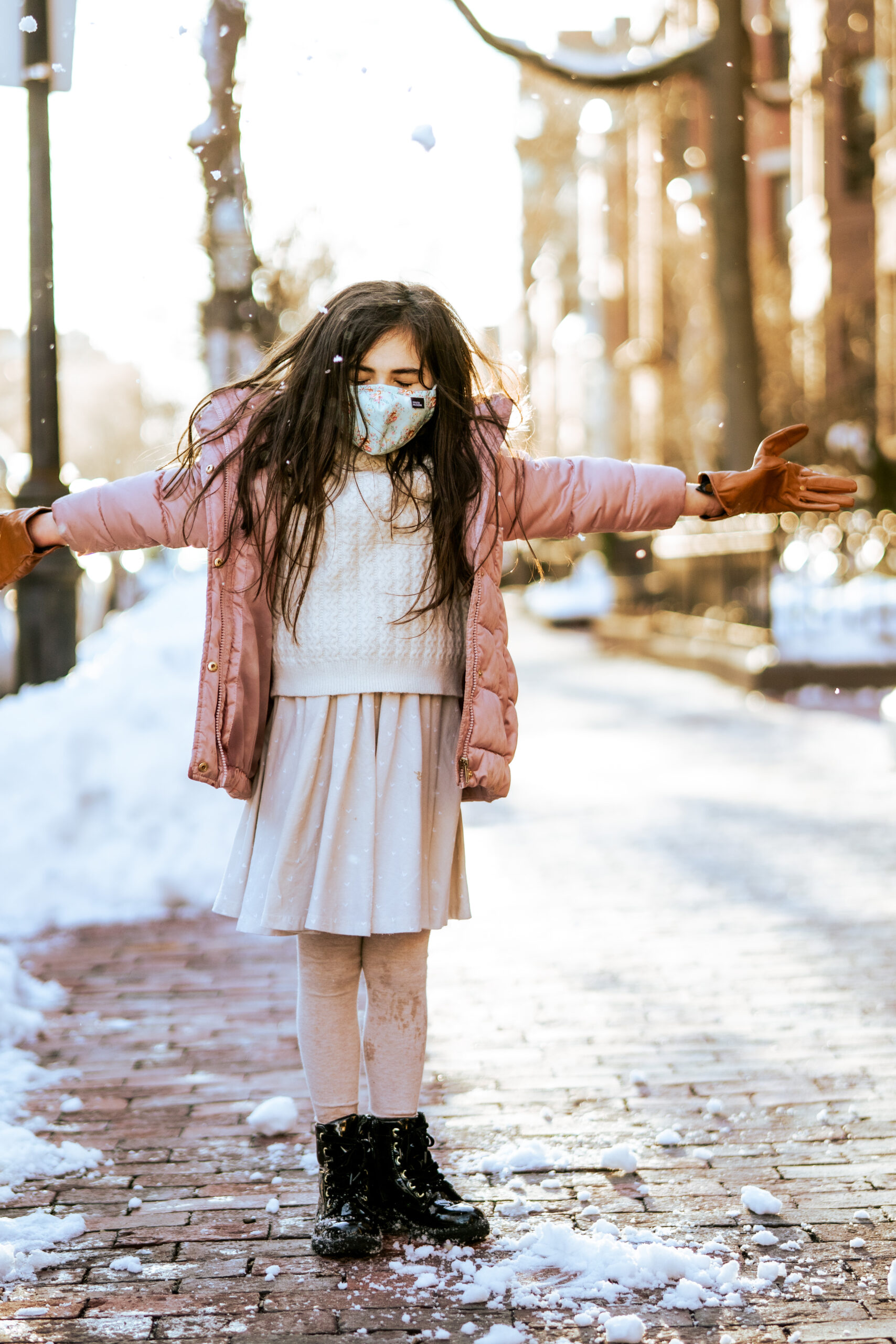 Winter Family Photos in Back Bay | Boston Snow | @glitterinclexi | GLITTERINC.COM