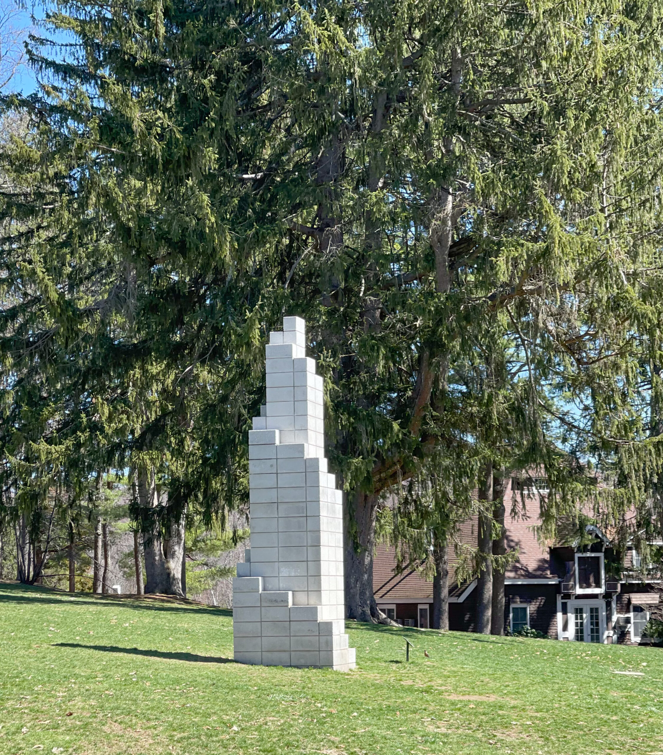 Exploring Boston - deCordova Sculpture Park in Lincoln Massachusetts - Visiting with Young Kids | @glitterinclexi | GLITTERINC.COM