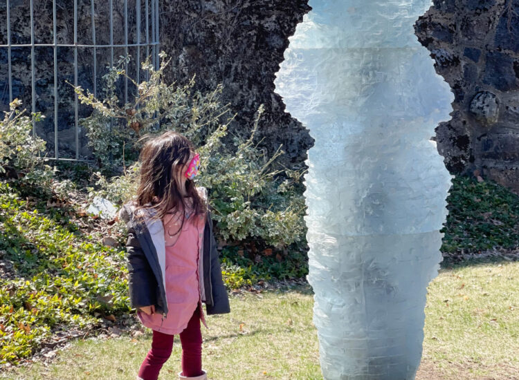 Exploring Boston - deCordova Sculpture Park in Lincoln Massachusetts - Visiting with Young Kids | @glitterinclexi | GLITTERINC.COM