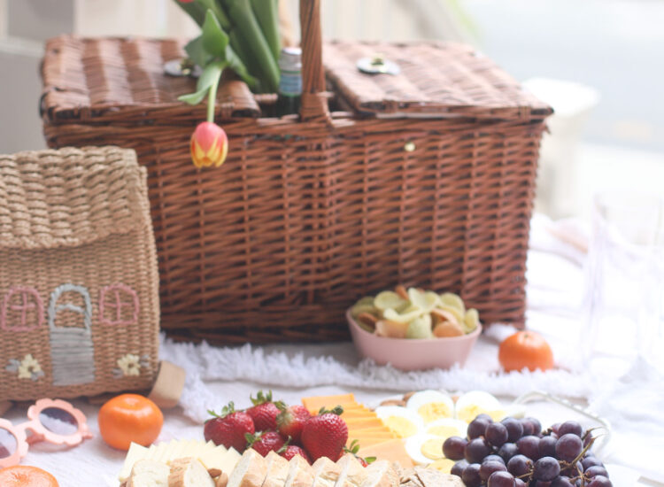 How to Throw a Super Simple Front Porch Picnic And Snack Charcuterie Board