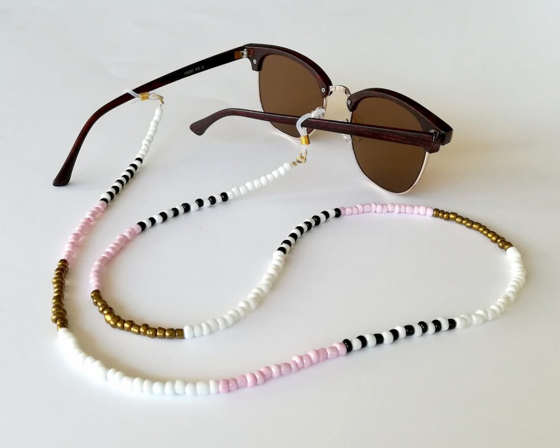 Weekly Finds, DIY Beaded Sunglass Chains, and My New Favorite Jeans