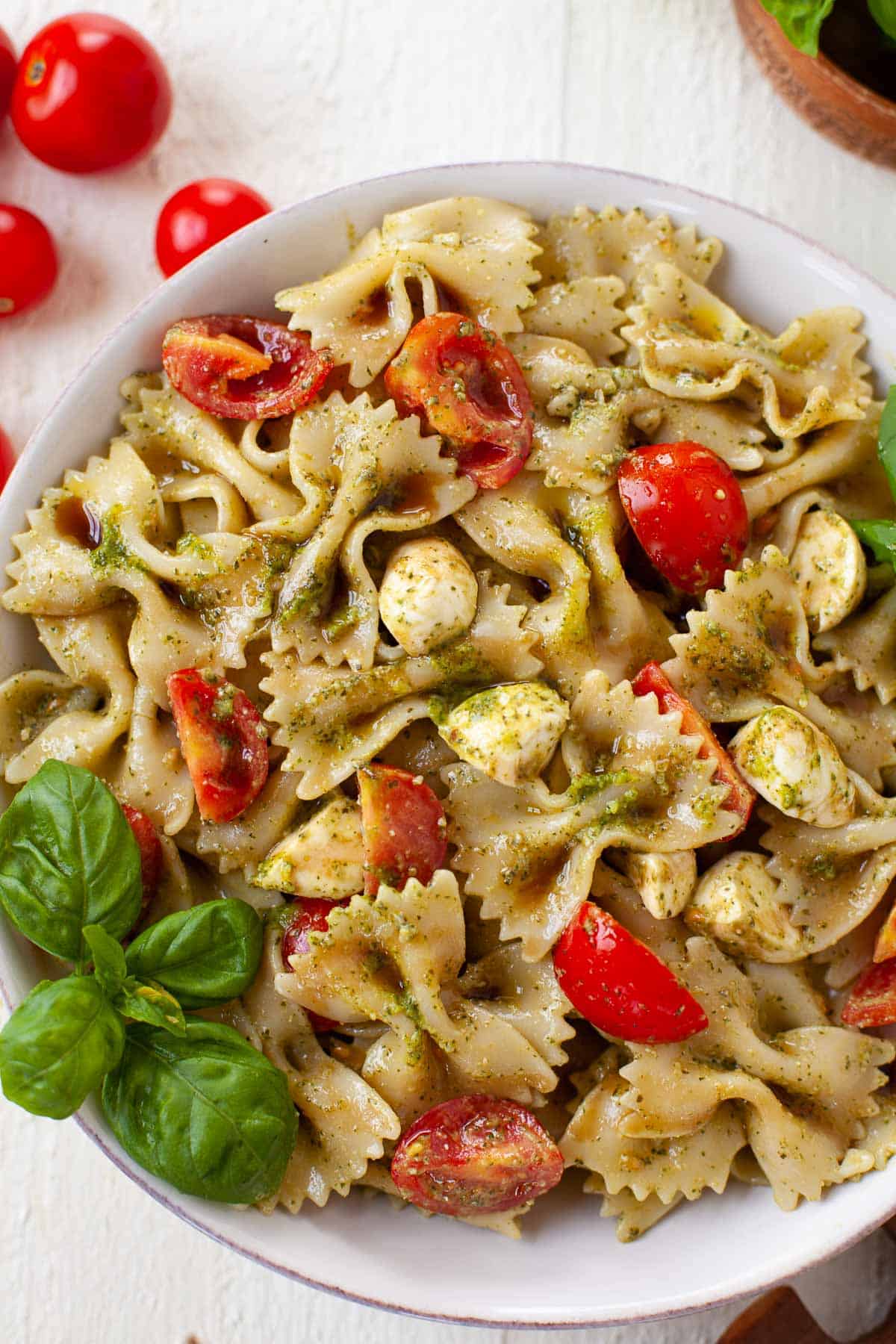 Caprese Pasta Salad with Pesto