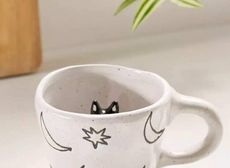 Weekly Finds - Peekaboo Ceramic 12 oz Mug