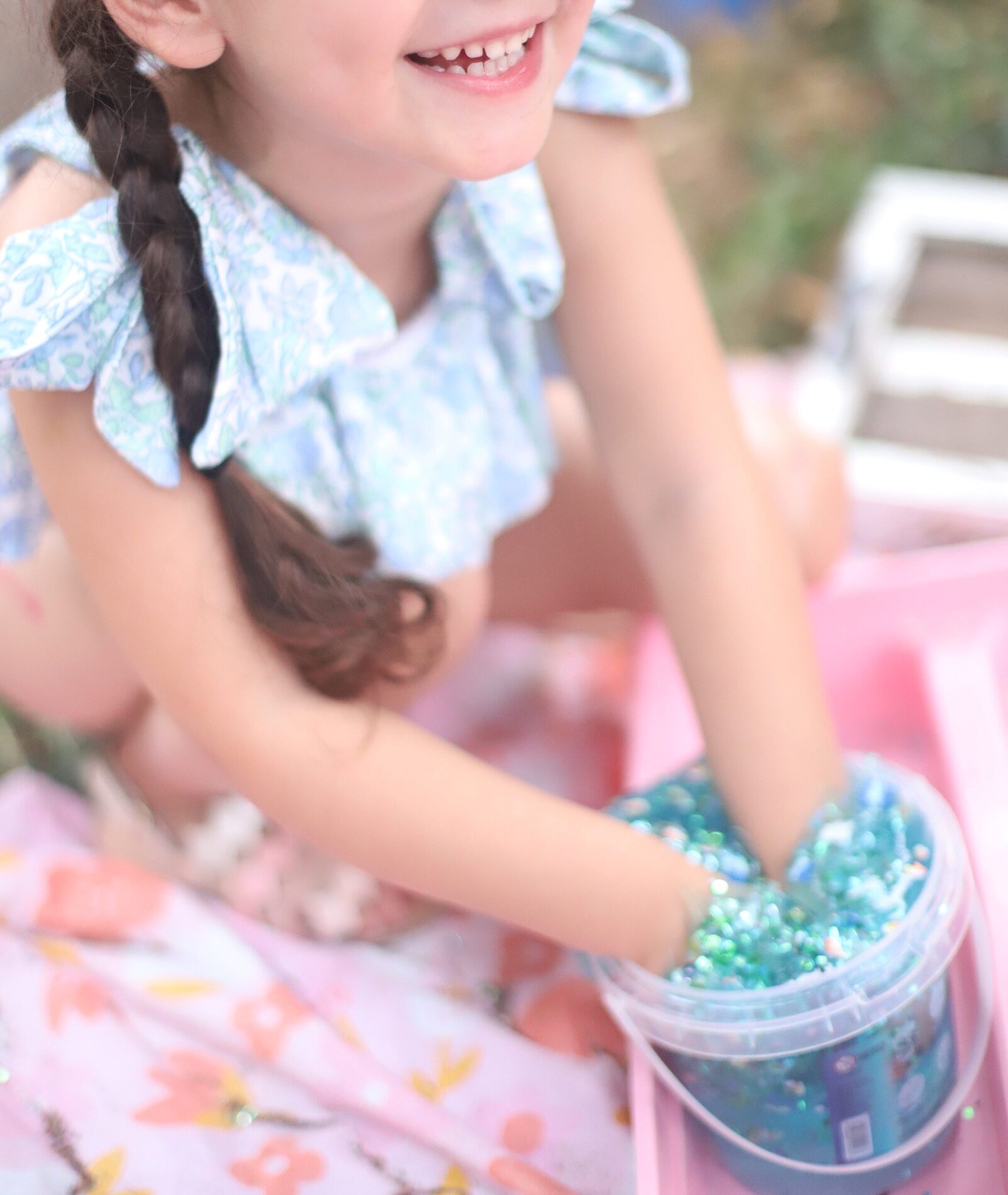 Scarlett's 8th Birthday Backyard Mermaid Splash Party | @glitterinclexi | GLITTERINC.COM