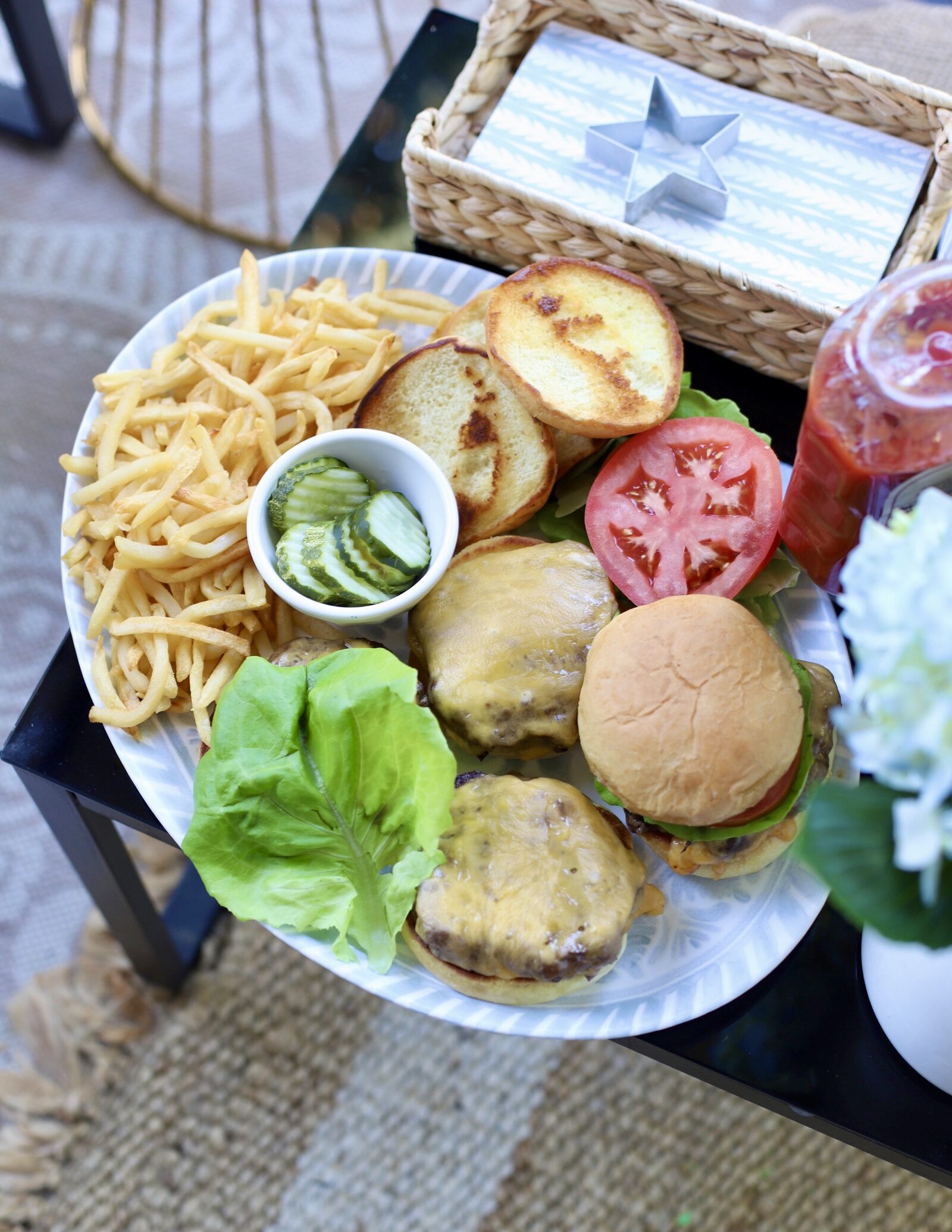 How to Throw a Low-Key Backyard 4th of July BBQ - Barbecue Burgers Party for the Fourth - Back Porch Summer Celebration - GLITTERINC.COM