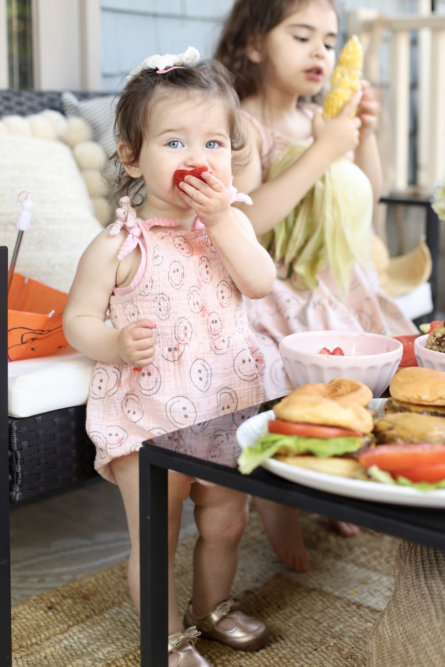 How to Throw a Low-Key Backyard 4th of July BBQ - Barbecue Burgers Party for the Fourth - Back Porch Summer Celebration - GLITTERINC.COM